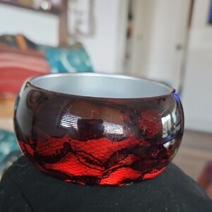 Red Lace Pattern Bangle Bracelet